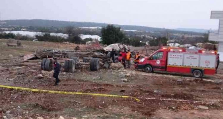 Mersin'deki feci kamyon kazasında ölü sayısı 2'ye çıktı