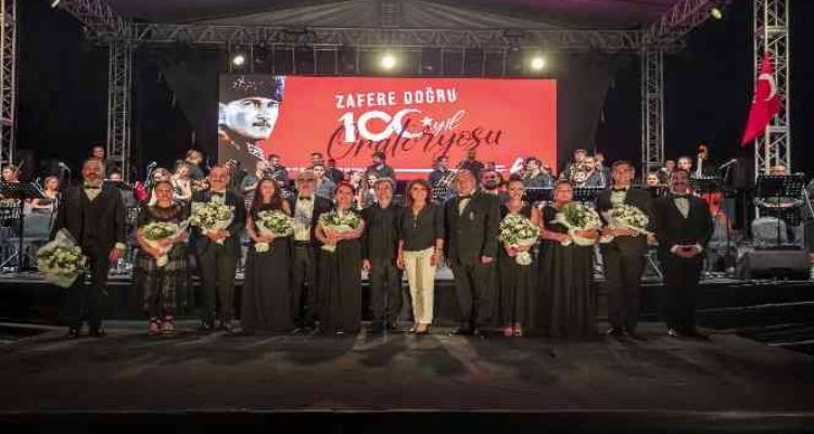 Mersin'de ‘Zafer Doğru 100. Yıl Oratoryosu’