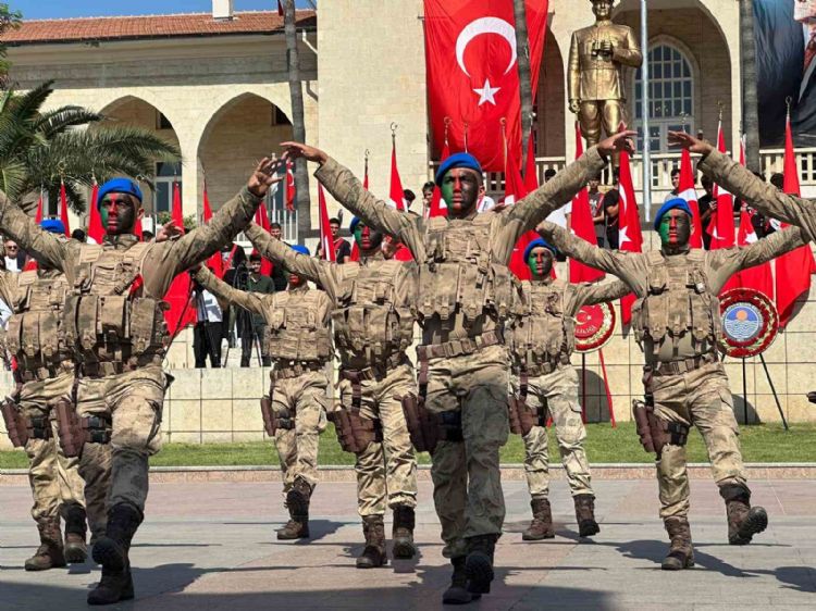 Mersin’de 30 Ağustos Zafer Bayramı coşkuyla kutlandı