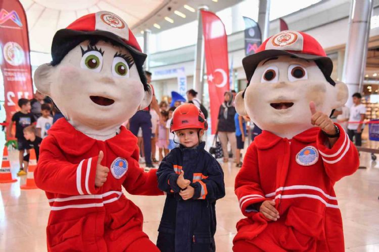 Mersin’de çocuklar hem eğlendi hem öğrendi