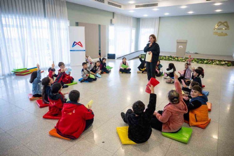 Mersin’de çocuklara, hakları düzenlenen etkinlikle anlatıldı