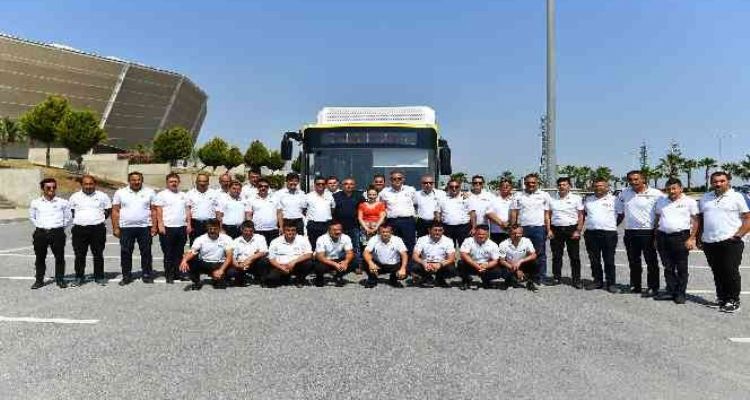 Mersin'de otobüs şoförlerine 'ileri sürüş teknikleri eğitimi'