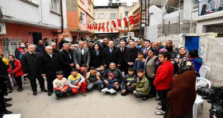 Vali Pehlivan, Romanlar için ‘Sosyal Dayanışma Merkezi’ açılacağını duyurdu
