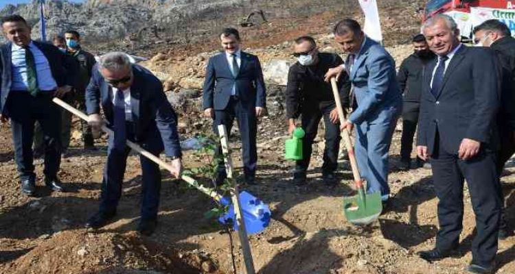 Mersin'de 65 yaş ve üstü yaşlılar için buluşma etkinliği düzenlendi