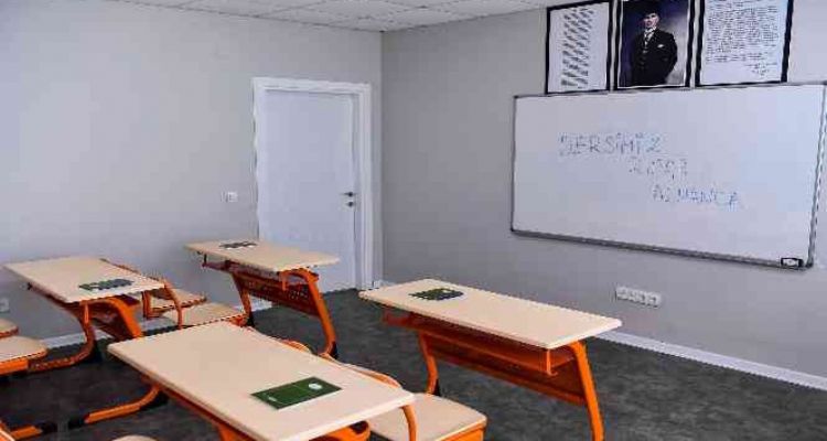 Çiftçiler bayrama denk gelen Dünya Çiftçiler Günü'nü tarlada karşıladı