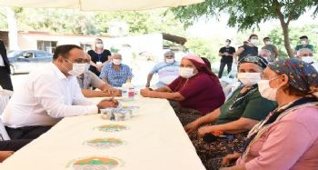 Başkan Yılmaz, aşure etkinliğinde hemşehrileriyle bir araya geldi