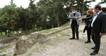 Yumuktepe'de çevre düzenleme ve arkeopark projesi hazırlanıyor