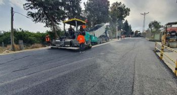 Büyükşehir Belediyesi, Tarsus'ta yol çalışmalarına devam ediyor