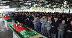 YURTTAKİ YANGINDA ÖLEN ÇOCUK İLE EĞİTMEN TOPRAĞA VERİLDİ