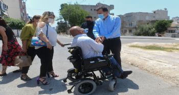 Yenişehir Belediyesinden engelli bireylere akülü sandalye