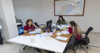 Kriz Merkezinde 65 yaş üstü vatandaşlara gıda ve ilaç yardımı için yeni hat açıldı