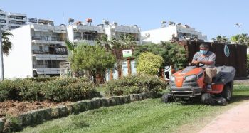 Erdemli'de park ve bahçeler düzenleniyor