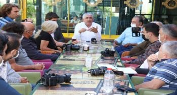 Gündeş, Anamur'da gazetecilerle buluştu