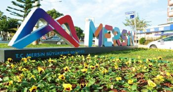Mersin'de 800 bin çiçek toprakla buluşturulacak