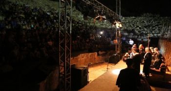 AYAŞ ANTİK TİYATRO FESTİVALİ SONA ERDİ