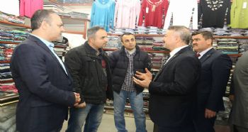 AK PARTİ MİLLETVEKİLLERİNİN REFERANDUM ÇALIŞMALARI DEVAM EDİYOR