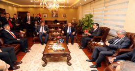 BAKAN TÜFENKÇİ:KÜRT HALKININ VİCDANLARINDA O ÇUKURLARA GÖMÜLECEKLER