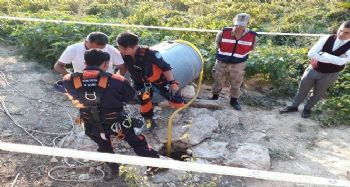 Tamir için girdiği su kuyusunda karbonmonoksit gazından zehirlendi