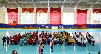 Analig Hokey Türkiye grup birinciliği Mersin'de başladı