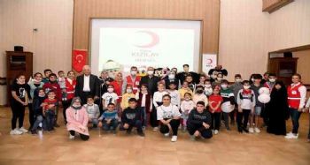 Vali Su, Kızılay Haftasında çocuklarla kahvaltıda buluştu