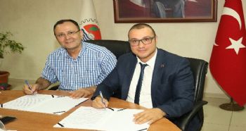 İnsan Kaynakları Yönetimi ve Liderlik Zirvesi için imzalar atıldı