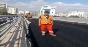Silindirin altında kalan işçi öldü