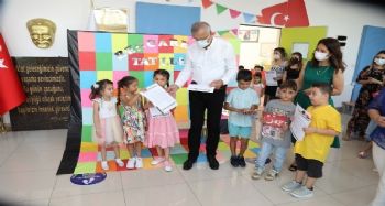 Minikler karne sevinci yaşadı