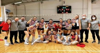 Mersin Büyükşehir Belediyesi GSK Kadın Voleybol Takımı, Play-Off'a hazırlanıyor