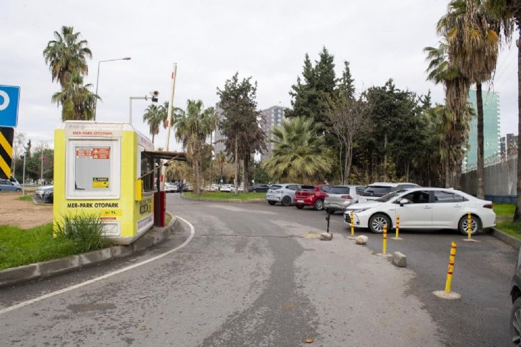 Mersin Büyükşehir Belediyesi otoparkları ile park sorunu ortadan kalkıyor