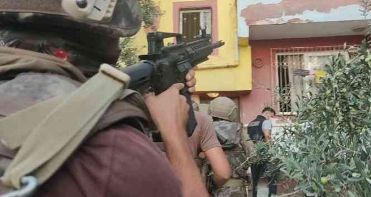 Mersin'de tefeci operasyonu: 13 gözaltı
