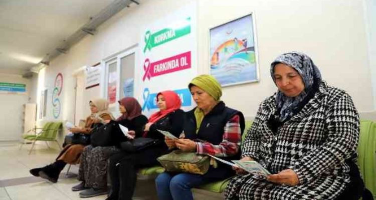 Akdeniz'de kadınlar ücretsiz sağlık taramasından geçiriliyor