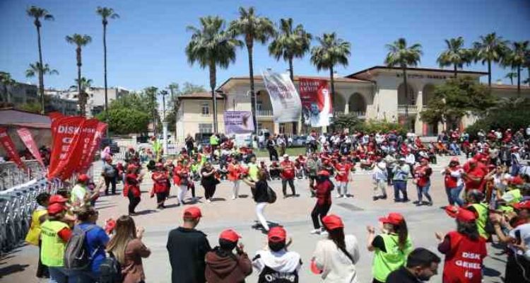 Mersin'de 1 Mayıs coşkusu