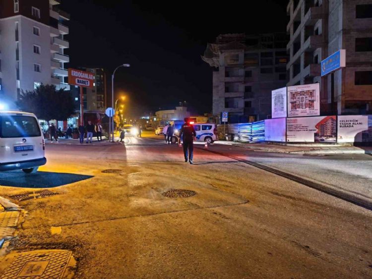 Tırın çarptığı kadın hayatını kaybetti