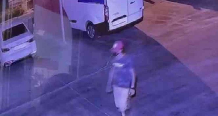 Rahat tavırlarla geldi, bir dakikada 10 bin TL'lik motoru çaldı