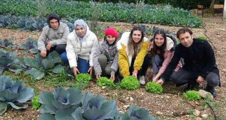Tarım lisesinin özel öğrencileri üretti