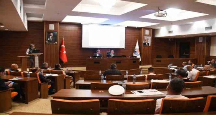 Orman Yangınlarıyla Mücadele Komisyonu Vali Pehlivan başkanlığında toplandı