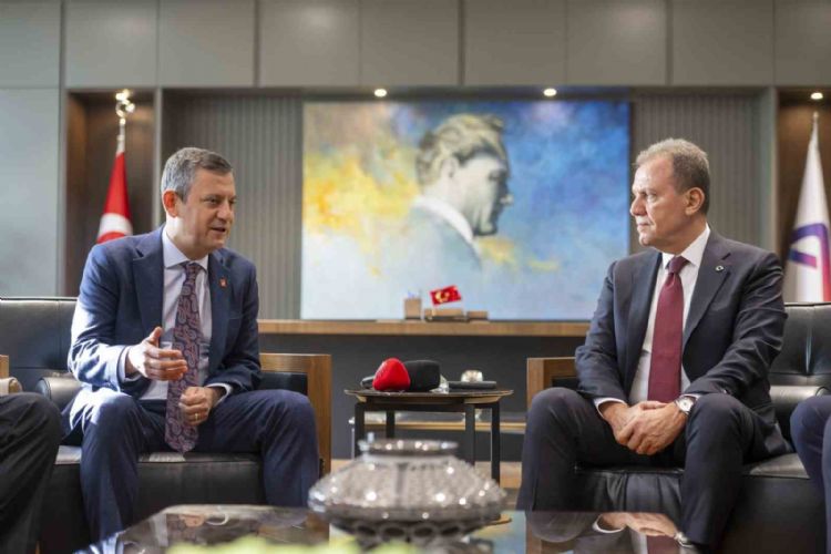 CHP Genel Başkanı Özel: Türkiye’de rekor kırarak Mersin Büyükşehir Belediyesi’ni kazandınız