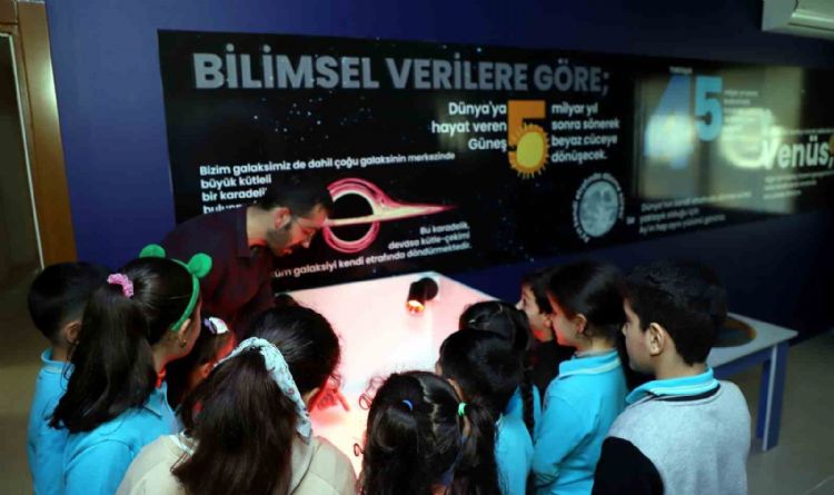 Mersin’de ‘Yaparak ve Yaşayarak Öğrenme Merkezi’ büyük ilgi görüyor