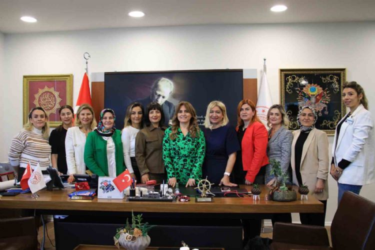 Mersin’in sağlığı kadınlara emanet