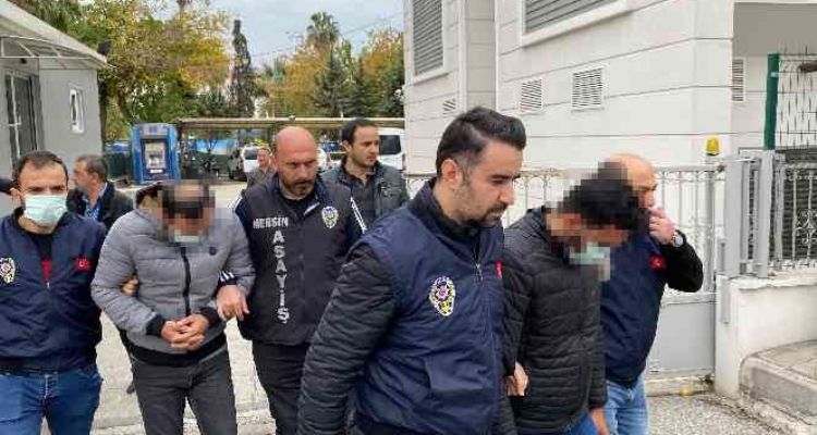 Mersin'de üniversiteli kızlara yabancı cisim atan motosikletli gençler adliyeye sevk edildi