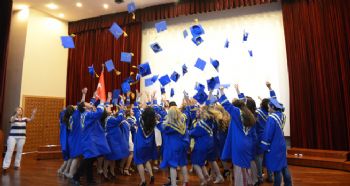 TURİZM FAKÜLTESİ’NDE MEZUNİYET COŞKUSU
