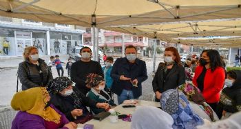 Mersin'de kadınlar çoraptan oyuncak yapıp üretime katılıyor