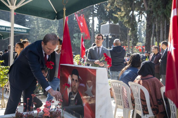 BAŞKAN SEÇER: “DÜNYA GEÇİLİR, ÇANAKKALE GEÇİLMEZ GERÇEĞİNİ MÜCADELELERİYLE ORTAYA KOYDULAR”
