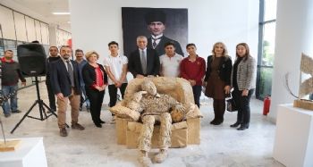 Mezitli Belediyesi'nde heykel ve renk sergisi