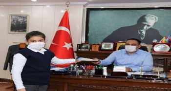 Başkan Yılmaz, çocukları makamında ağırladı