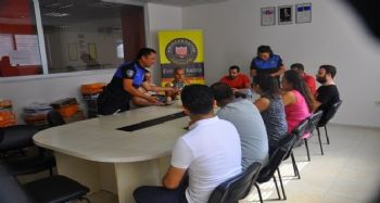 Mersin polisinden vatandaşlara ‘güvenli yaşam rehberi’