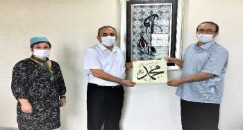 Eserleriyle sağlık çalışanlarına moral verdiler
