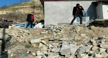 Mersin'de sağanak yağış, heyelan ve su baskınlarına neden oldu