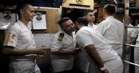 TCG ÇANAKKALE DENİZALTISINDAKİ ASKERLER BAYRAMDA UNUTULMADI