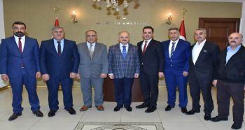 VALİ ÇAKACAK, MERSİN PAZARCILAR ESNAF ODASI BAŞKANI KALKAN’I KABUL ETTİ